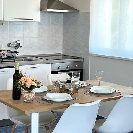Apartments Ema Sali Luaran gambar