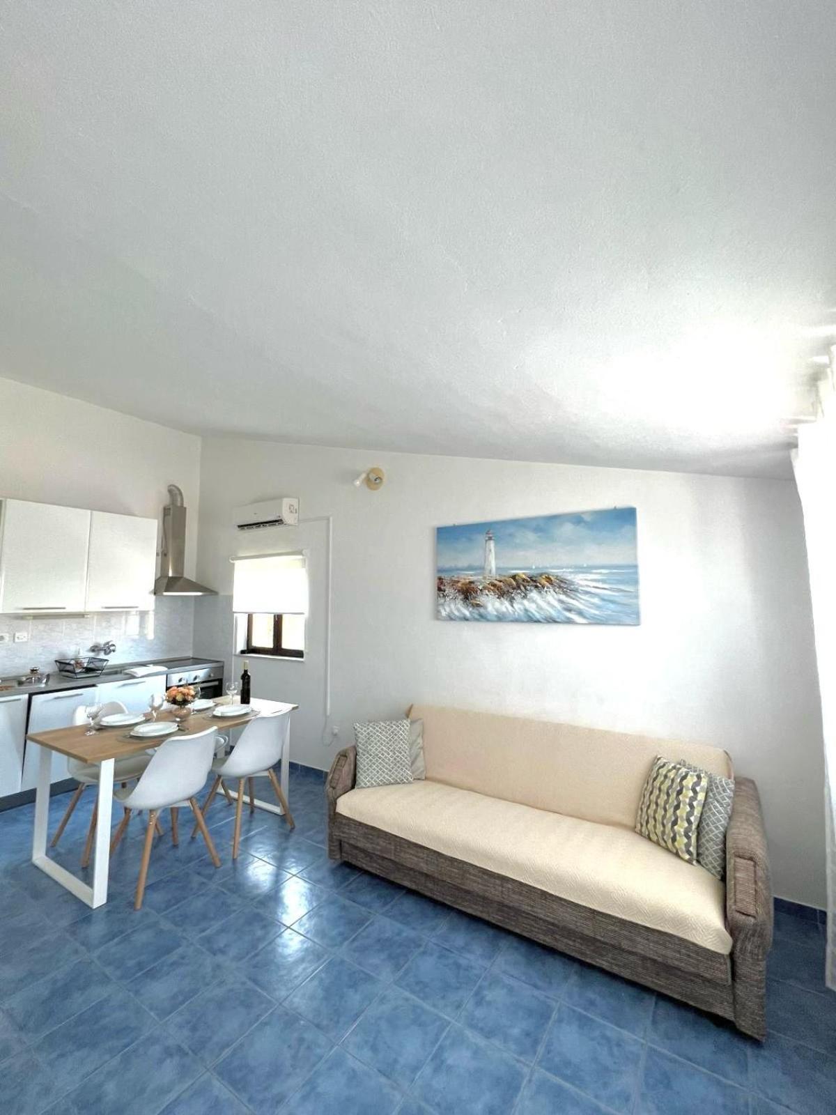 Apartments Ema Sali Luaran gambar