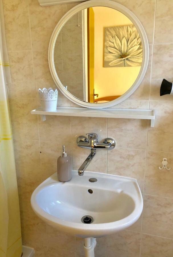 Apartments Ema Sali Luaran gambar