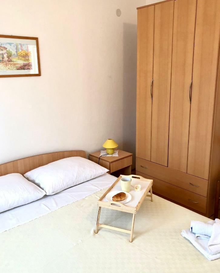 Apartments Ema Sali Luaran gambar