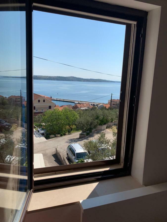 Apartments Ema Sali Luaran gambar