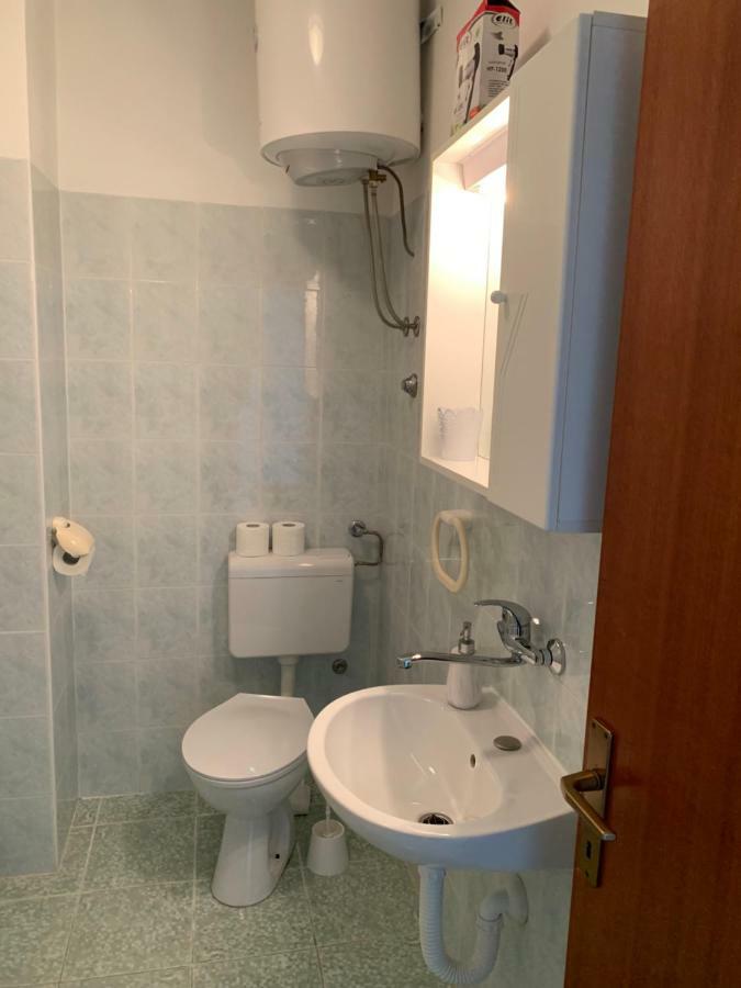 Apartments Ema Sali Luaran gambar